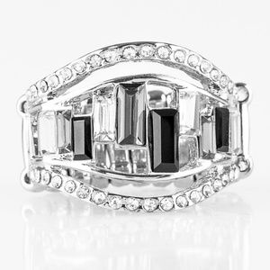 Ring - Treasure Chest Charm Black Gem Ring